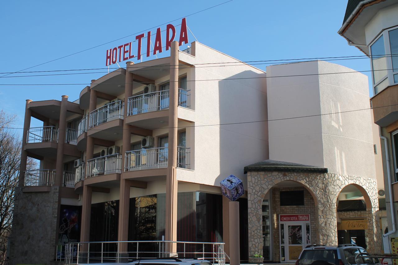 Tiara Hotel ドブリチ エクステリア 写真